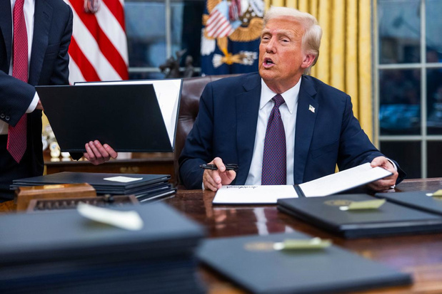 Donald Trump signe un décret pour retirer les États-Unis de l'OMS et "trumpise" la Santé américaine