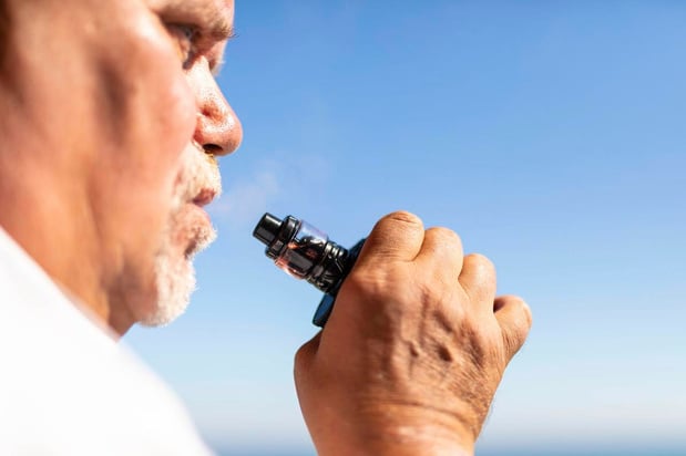 Les pédiatres veulent des règles plus strictes pour les e-cigarettes intelligentes 