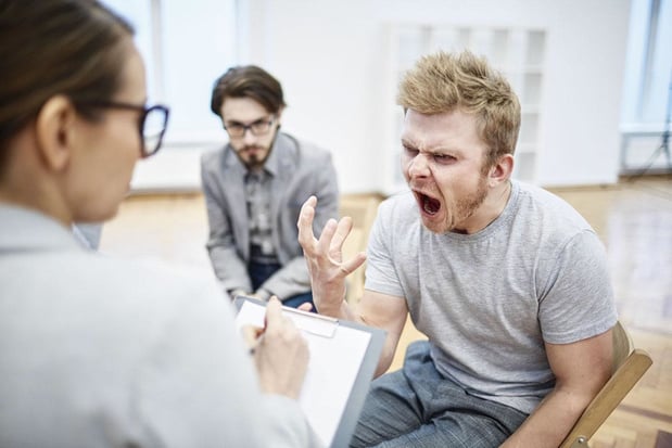 Comment gérer une agression au cabinet? 
