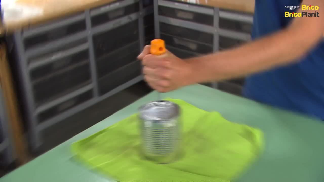 TIP VAN DE WEEK: VAN CONSERVENBLIK NAAR BUREAULAMP