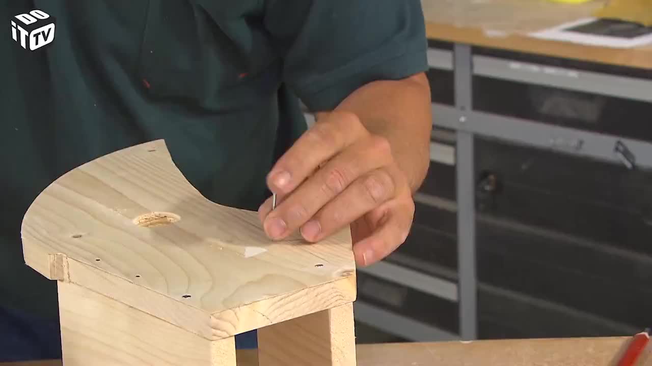 CONSEIL DE LA SEMAINE: TENIR VOTRE MARTEAU