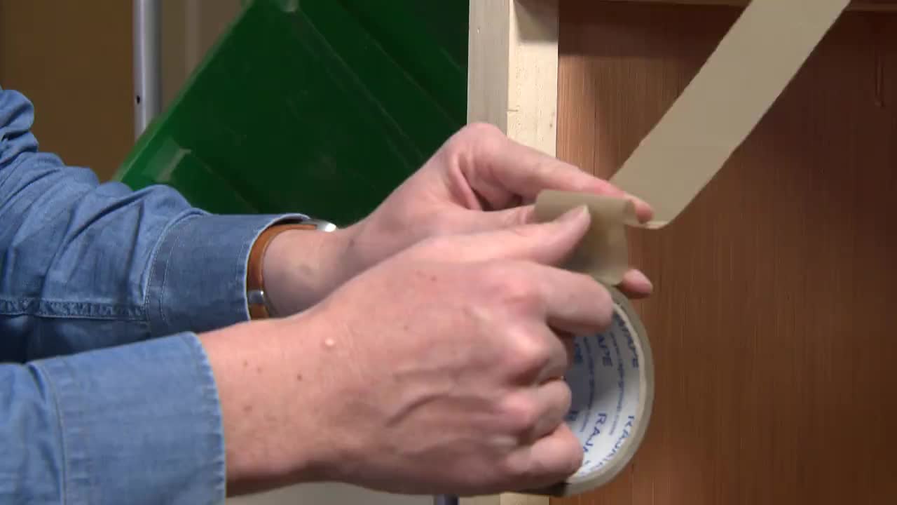 DÉCHIRER FACILEMENT DU RUBAN ADHÉSIF